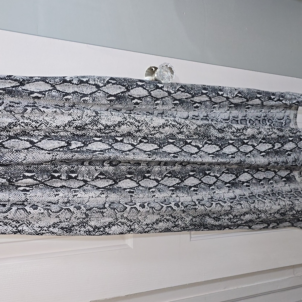 Black & White Snake Print Maxi Dress - Picture 6 of 16